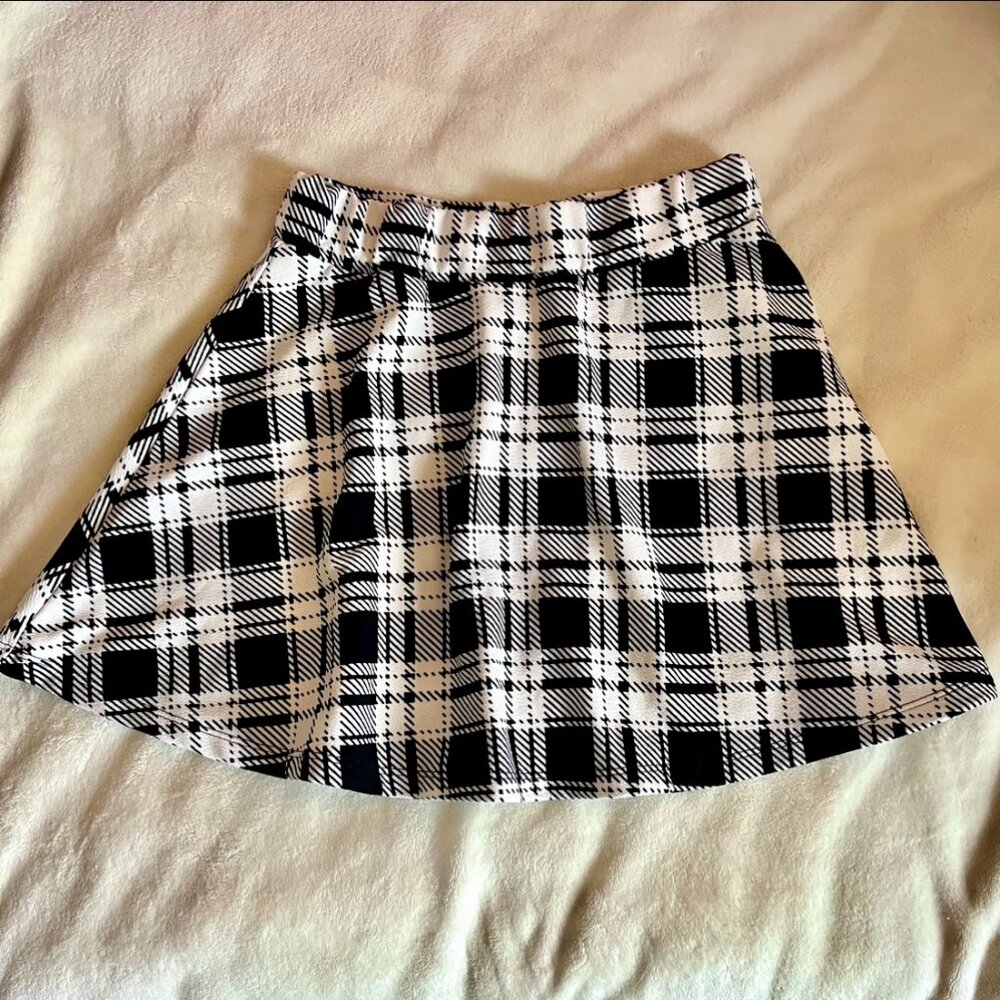 Houndstooth Plaid Skirt